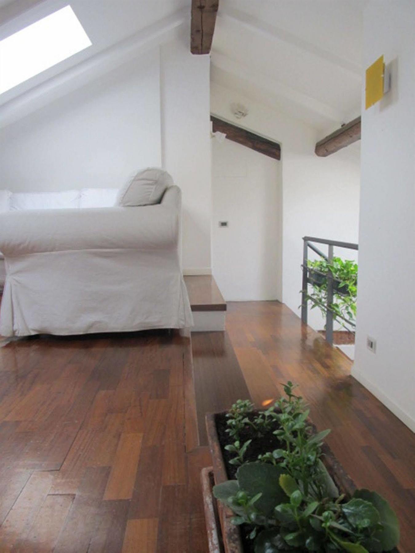 Bed and Breakfast Gioia House Милан Экстерьер фото