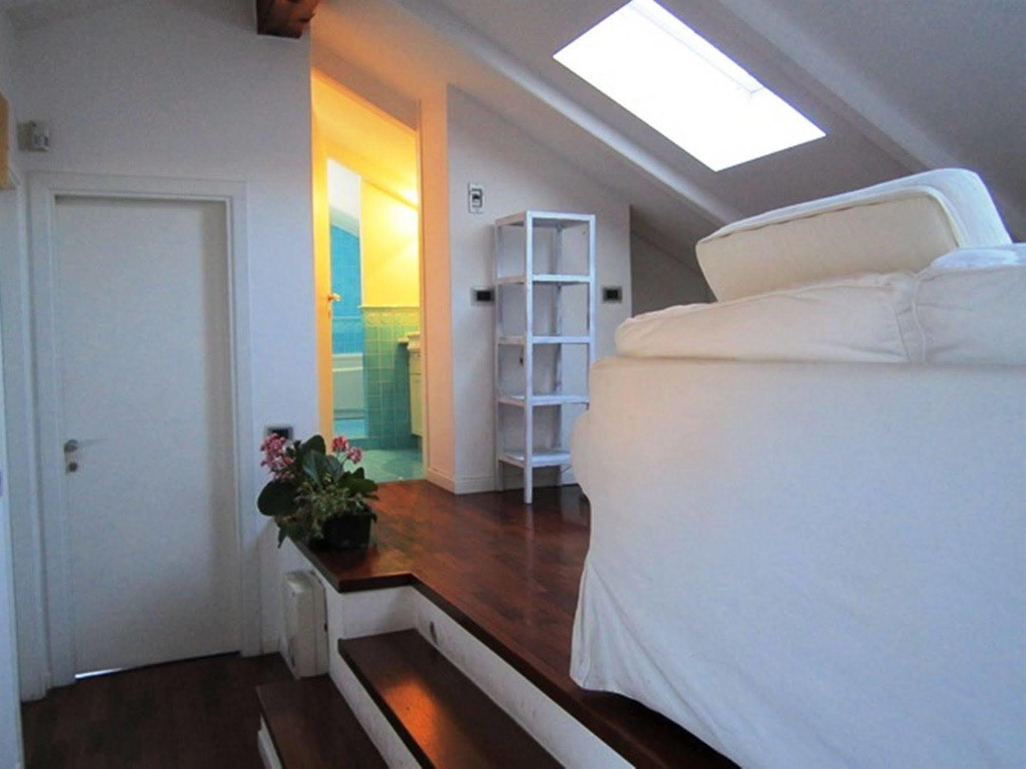 Bed and Breakfast Gioia House Милан Экстерьер фото